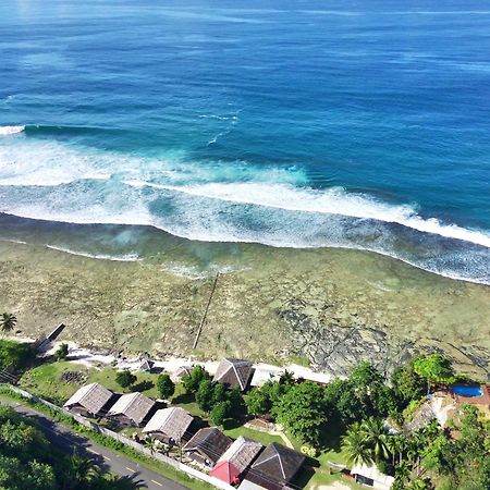 Baturundung Surf Resort Naibos Ngoại thất bức ảnh