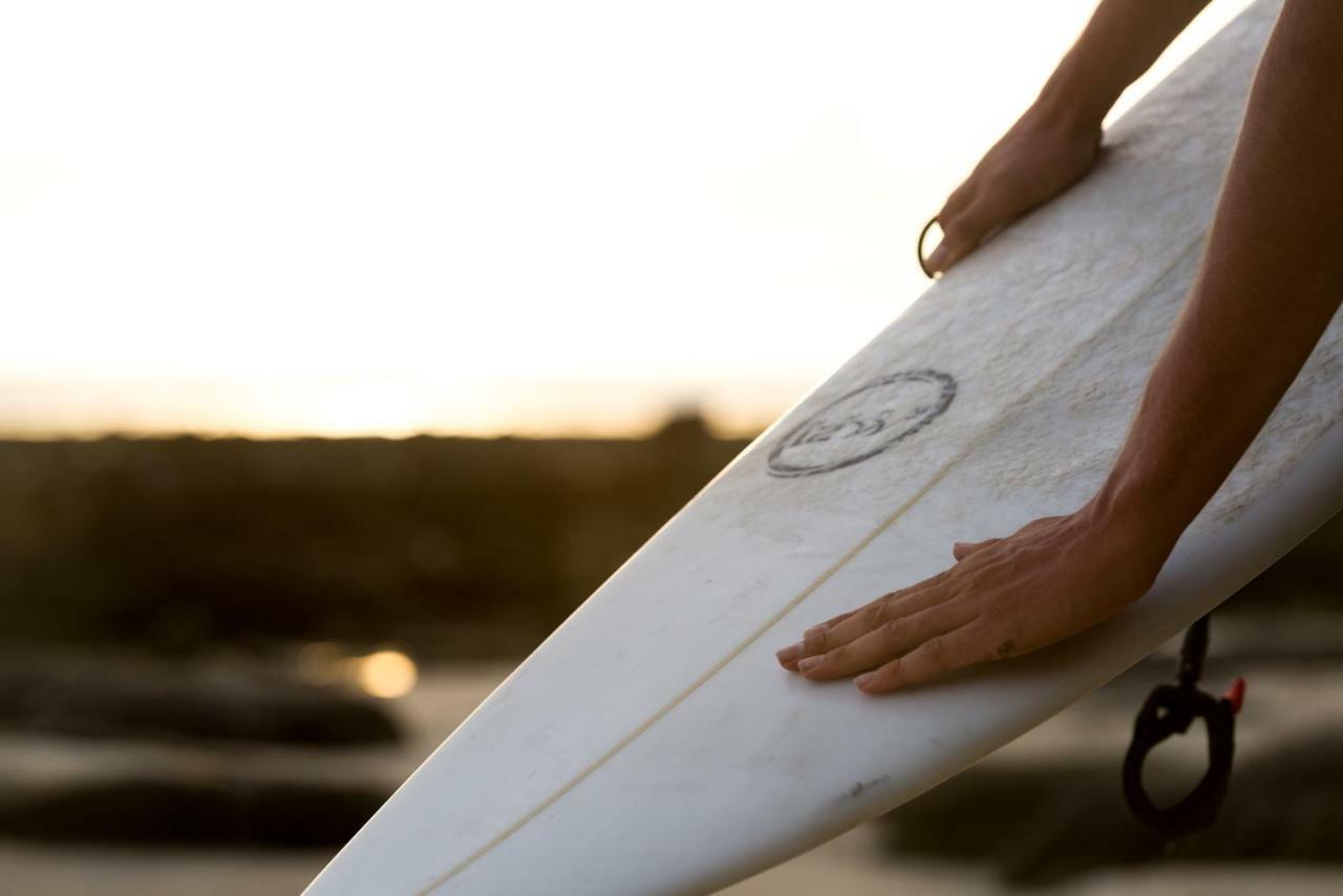 Baturundung Surf Resort Naibos Ngoại thất bức ảnh